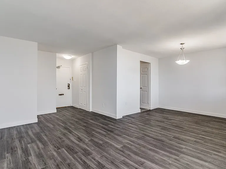 2020 Sheppard Ave W — Photo 10