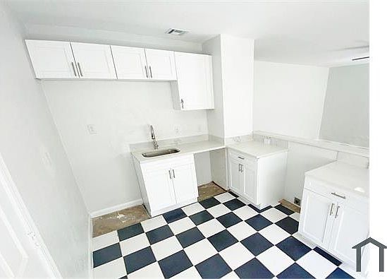 5th image of 1208 NW 7th Ter #1