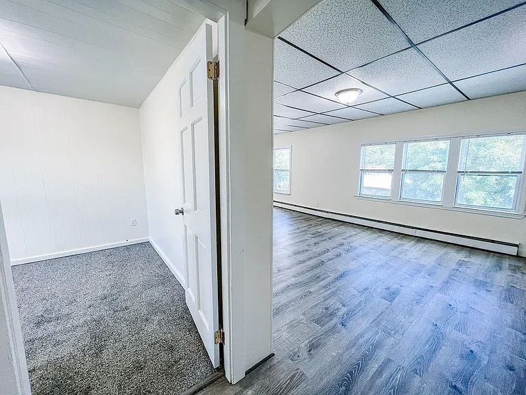 82 Willow St — Photo 4