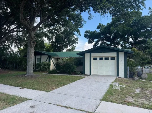624 Wood Rd, Seffner, FL 33584
