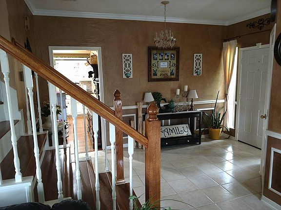 5th image of 12102 Fisher Dr