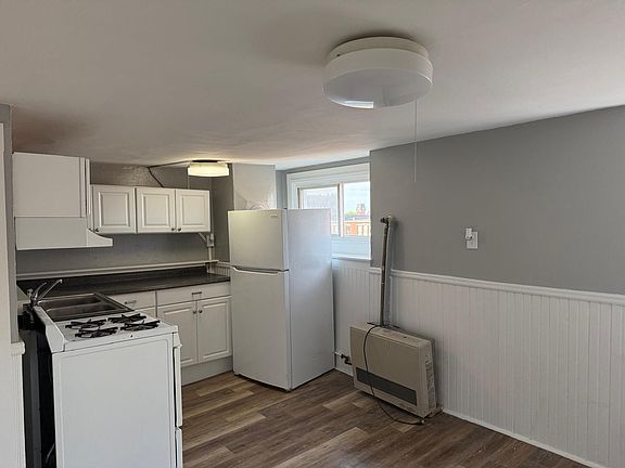 2nd image of 93 W Pearl St APT 11