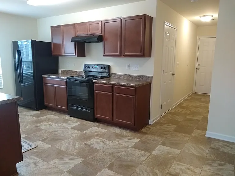 141 Brockett Dr — Photo 7