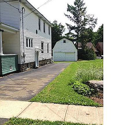 2nd image of 52 Martha St