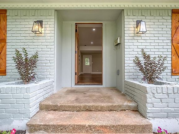 3rd image of 13650 Rolling Hills Ln