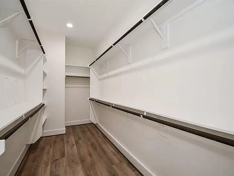 3609 Dennis St — Photo 25