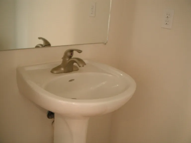 7423 NE 61st Way — Photo 5