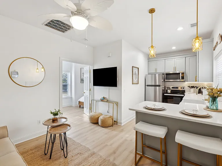86 Cassandra Ln #B — Photo 3