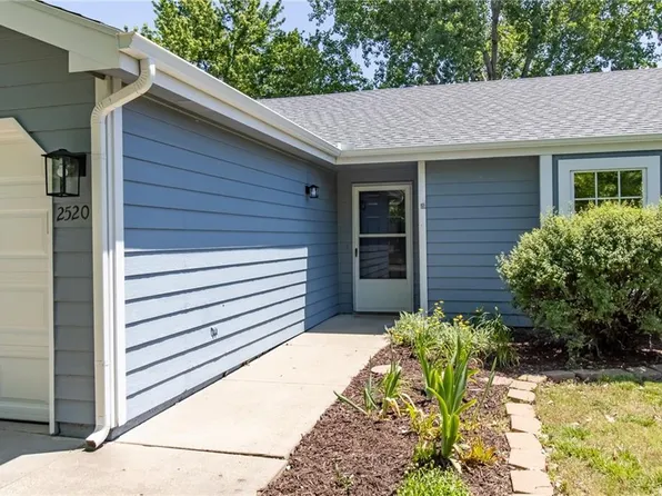 2520 Scottsdale St, Lawrence, KS 66047