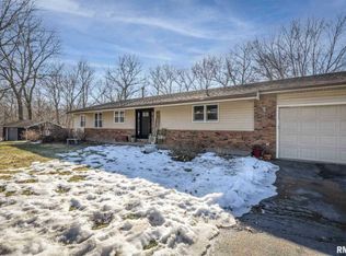 9200 141st St W, Taylor Ridge, IL 61284