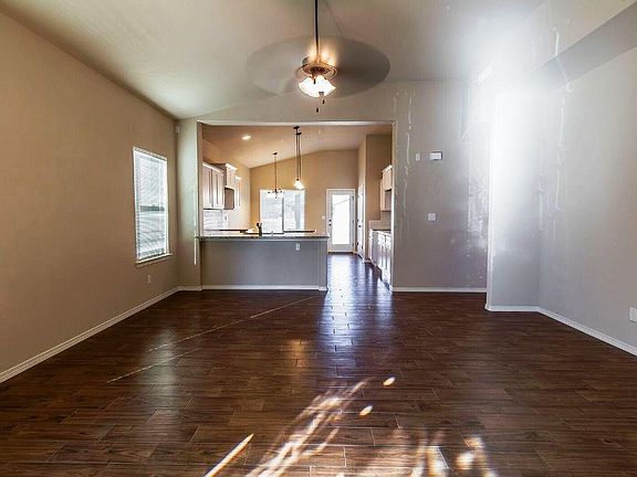 5th image of 7533 Wolf Creek Dr