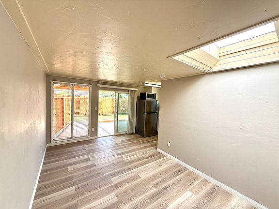 5th image of 1115 California St #B