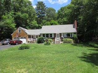116 Keach Pond Dr, Glocester, RI 02814