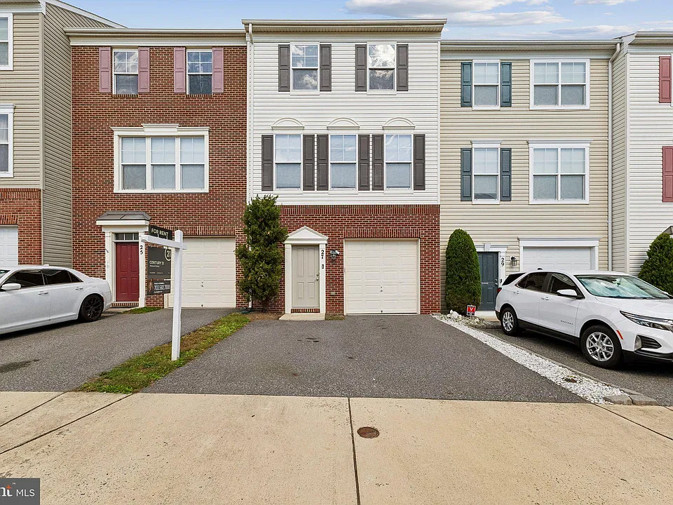 27 Rapidan Dr