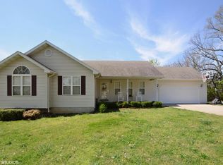 2011 Debra Dr, West Plains, MO 65775
