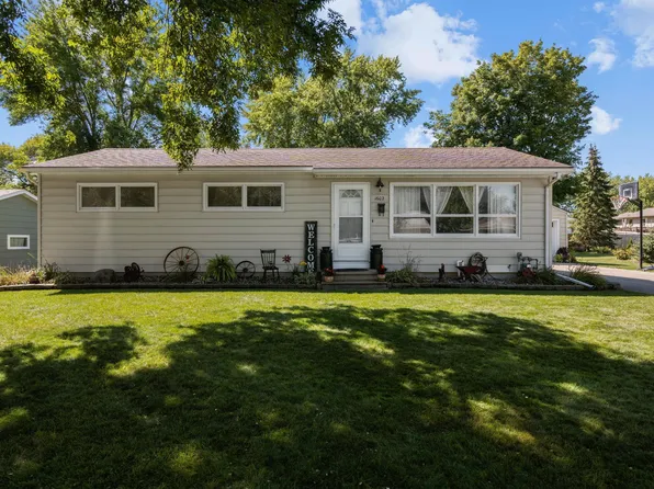 1602 9th Ave NE, Owatonna, MN 55060