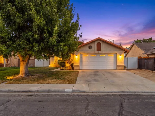 2811 La Vida Dr, Lancaster, CA 93535