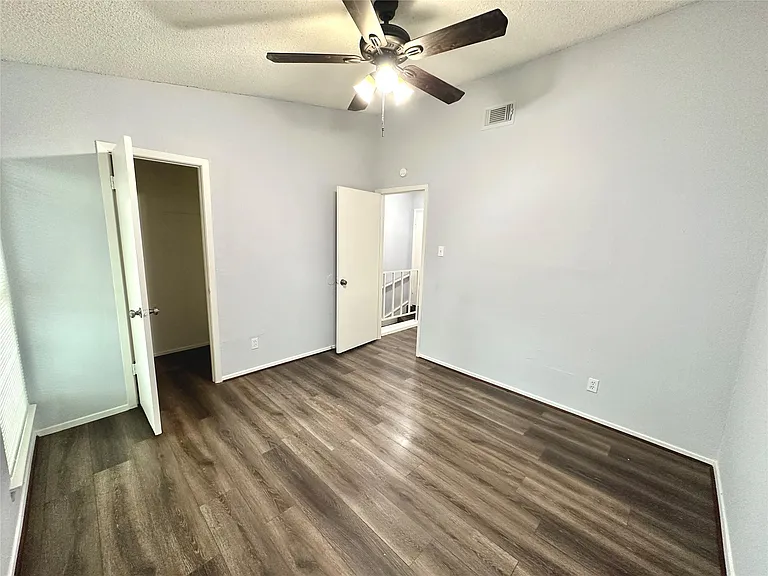 3822 Southway Dr #102 — Photo 33