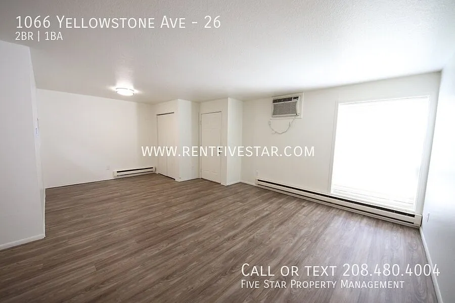 Centrally Located Townhouse with Fiber Optic Internet Included! — Photo 4