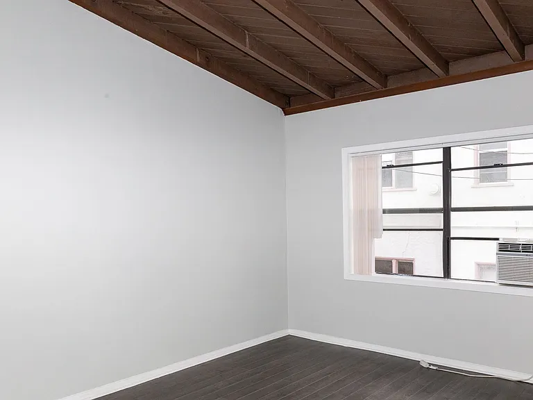 Townhome style apartments in up-and-coming Virgil Village with parking! — Photo 11