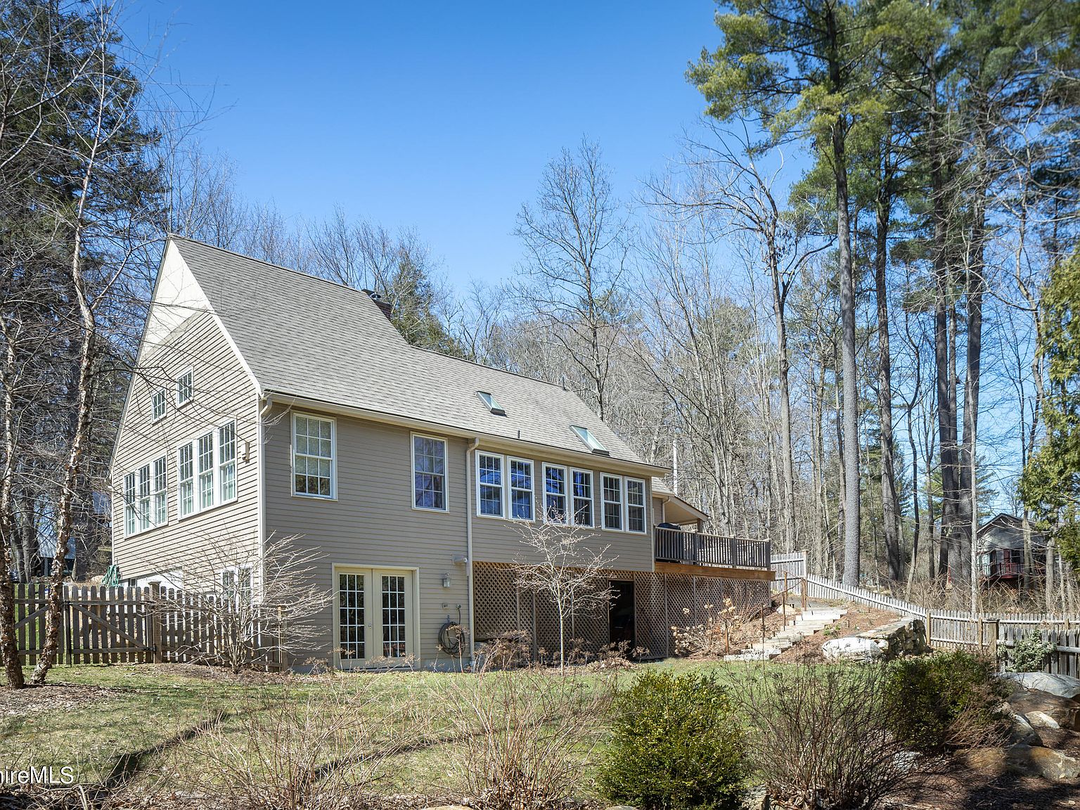 14 Lake Ave, Great Barrington, MA 01230 Zillow