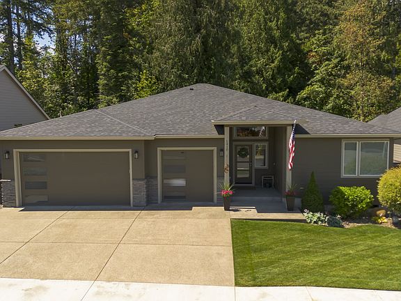 2nd image of 1410 NE Cascadia Ridge Dr