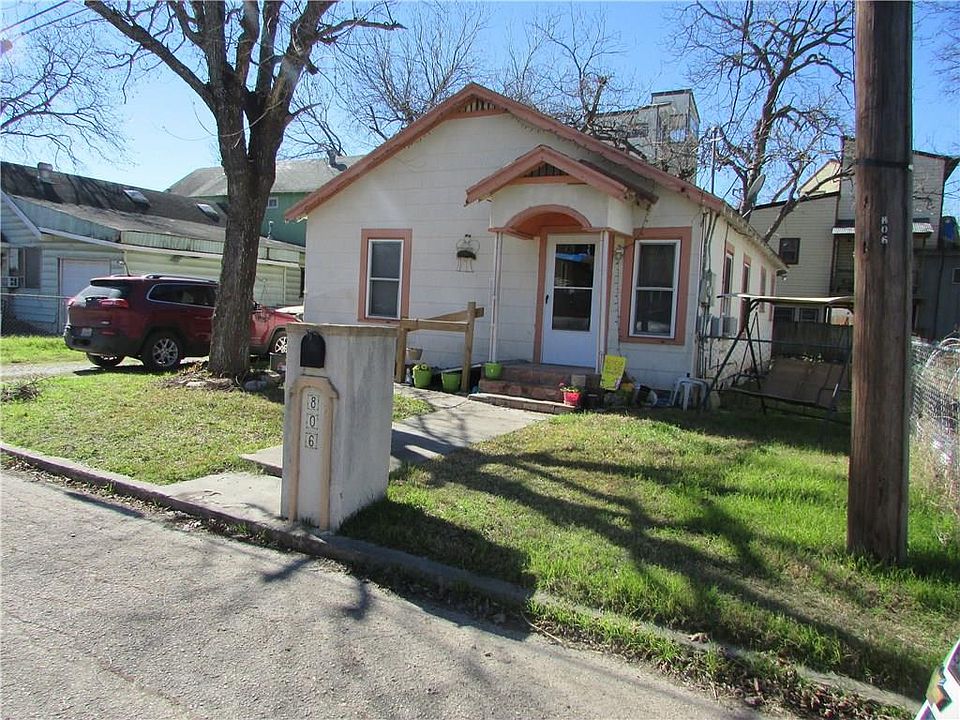 1st image of 806 N Goodrich St