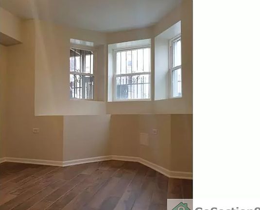 5th image of 3135 W Warren Blvd #G