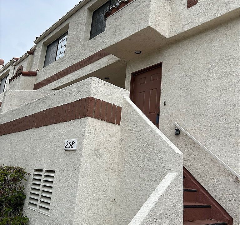 1st image of 2971 Plaza Del Amo Unit 258