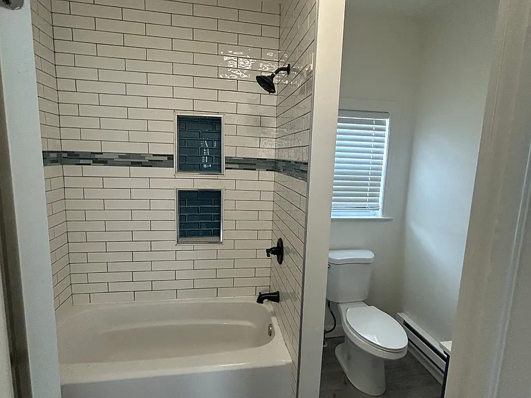 100 Winslow Pl — Photo 8