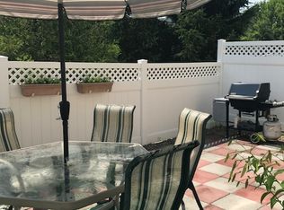 93 Windsong Cir, East Brunswick, NJ 08816