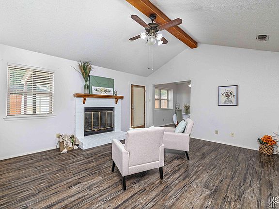 5th image of 2709 Watson St