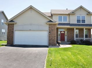 661 Bluebonnett Dr, Aurora, IL 60505