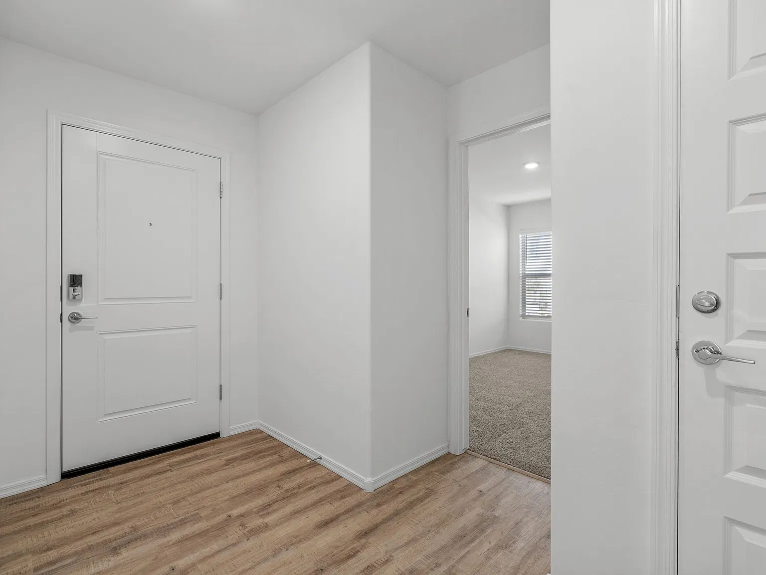 Brand New Build in Gladden Farms — Photo 4