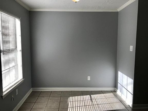 4th image of 501 Dallas St Unit C