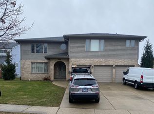306 Starling Ct APT C, Bloomingdale, IL 60108