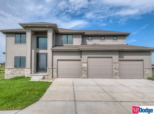 4908 N 189th St, Elkhorn, NE 68022