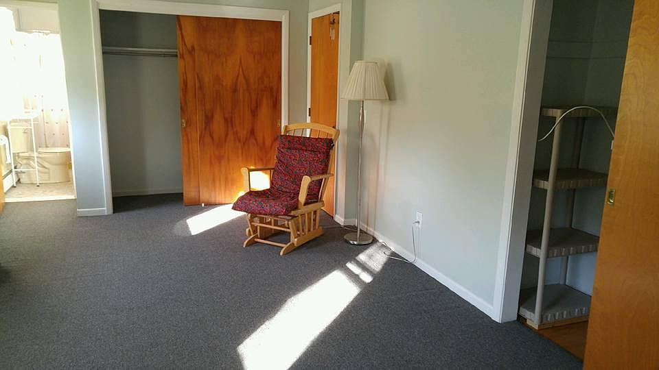 1st image of 35 Valley View Dr