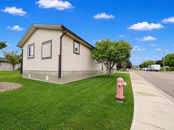 4th image of 62 Timothy Way SE