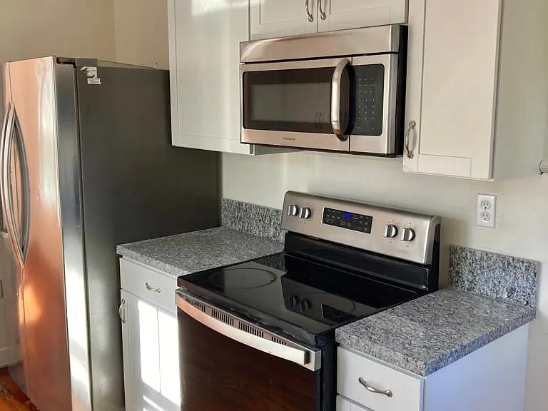 318 Braddock Ave — Photo 8