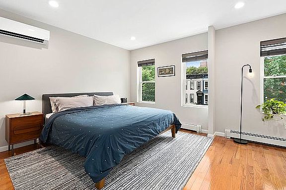 5th image of 851 Herkimer St #2