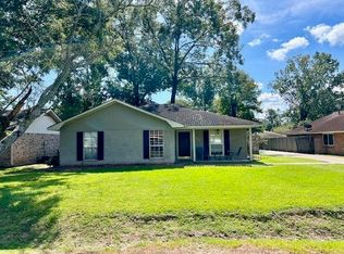9082 Monhegan Ave, Baker, LA 70714
