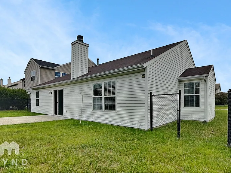 6822 Bluestem Ct — Photo 17