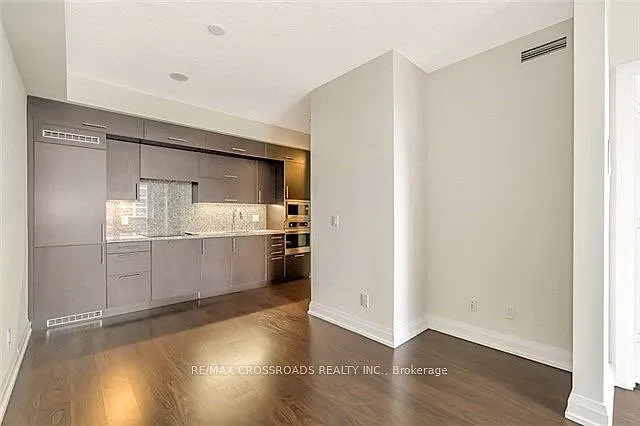 2 Anndale Dr #606 — Photo 10