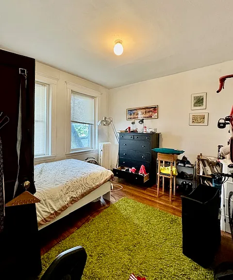 193 Strathmore Rd #1 — Photo 3