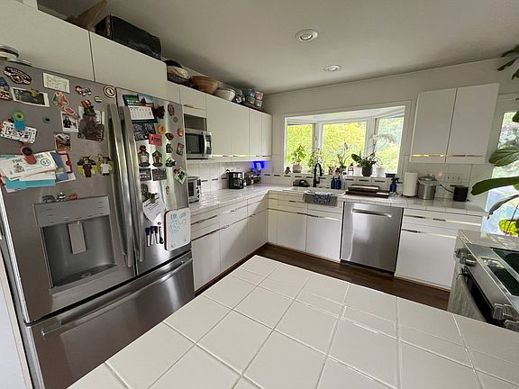 4th image of 3800 SE Licyntra Ln
