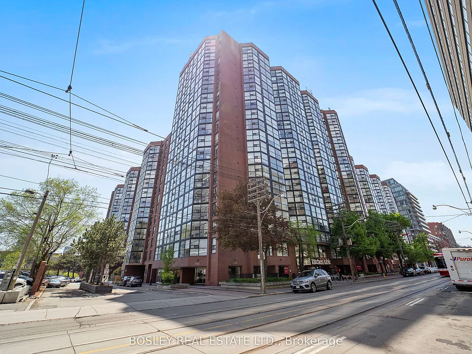 705 King St W #Penthouse 02