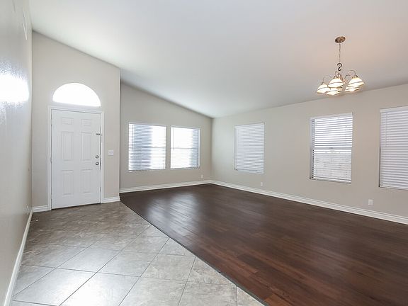 5th image of 8216 James Grayson Dr
