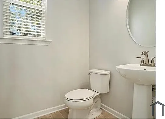 4 bed, 1942 sqft, $3,500 — Photo 4