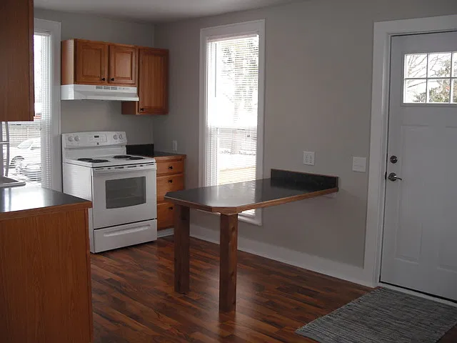 217 Ives - 2 — Photo 4
